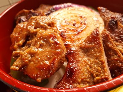 カレー味・豚一本ハラミ丼