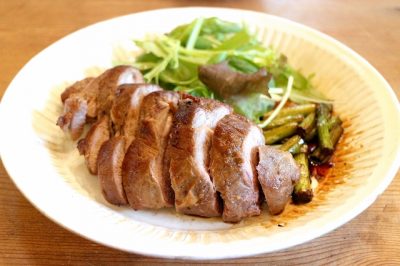 ラムのモモ肉の低温調理