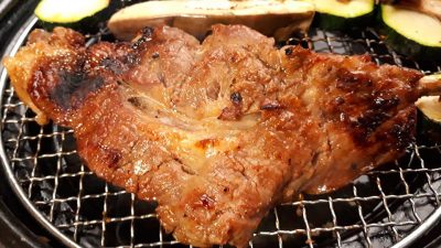 ジンギスカン　ラムの骨付カルビ　羊肉