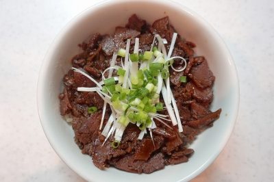 ロースト ジビエ 丼 鹿肉ロースト