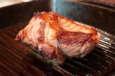 家飲みにもキャンプ料理にも ラムのブロック肉グリル お肉レシピ ジンギスカンと天然ジビエ 肉のスズキヤ